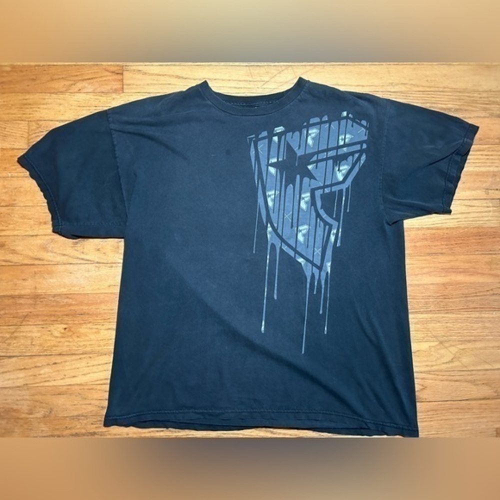 Y2K Famous Stars & Straps Graphic Tee XL